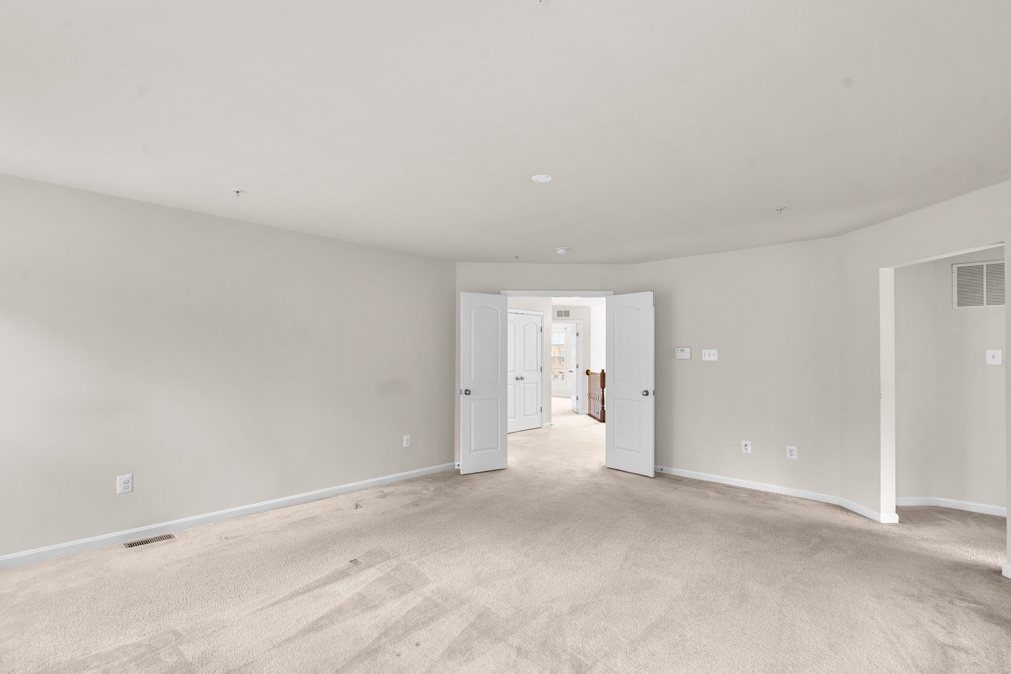 9429 Super St. 43.jpg