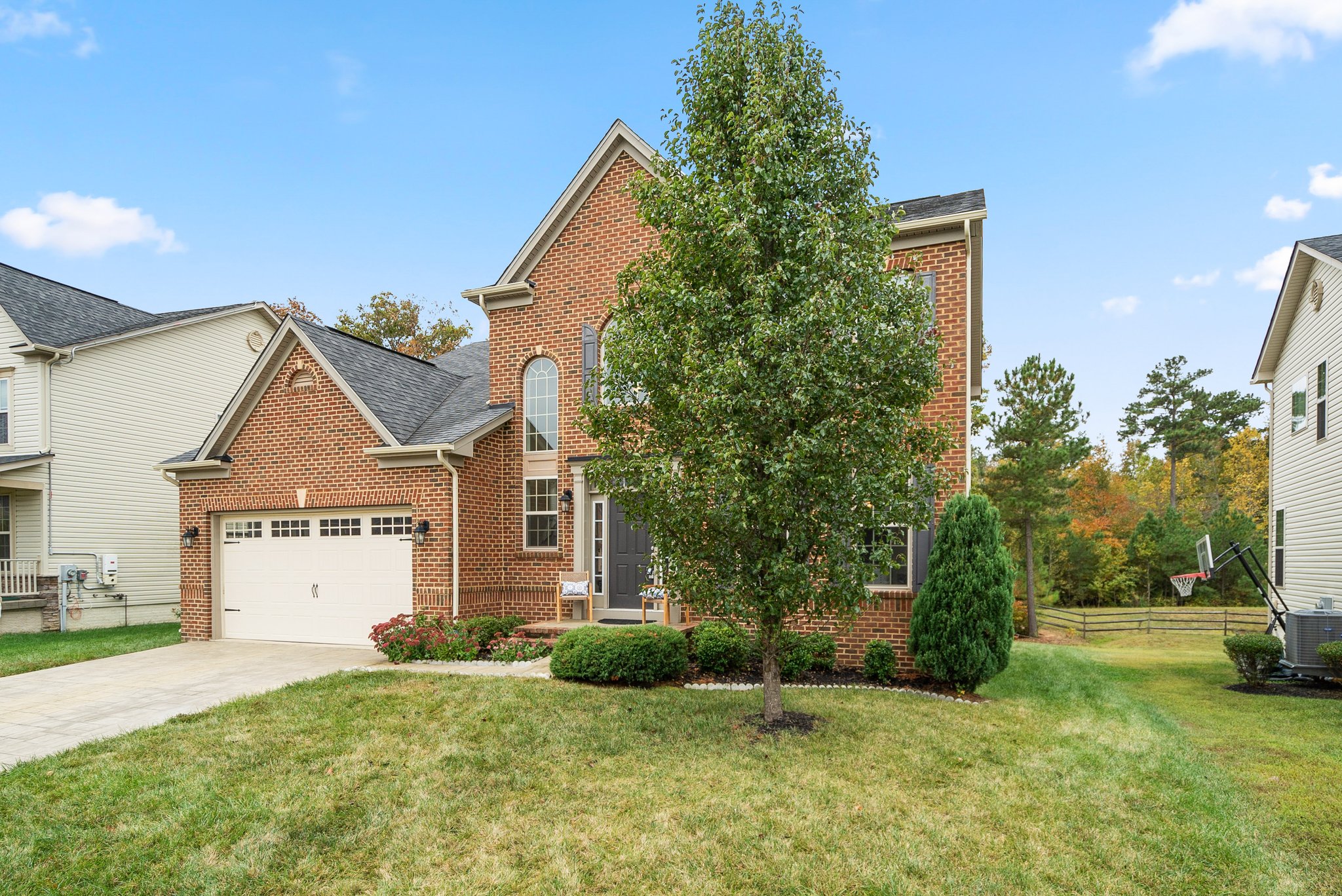 9429 Super St. 02.jpg