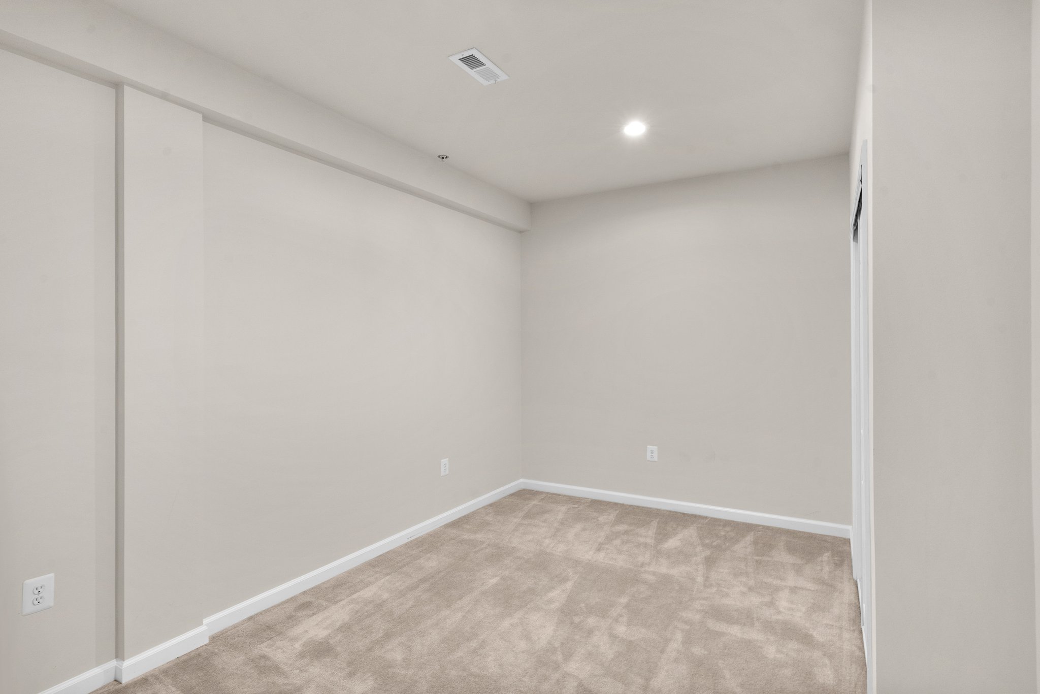 9429 Super St. 59.jpg