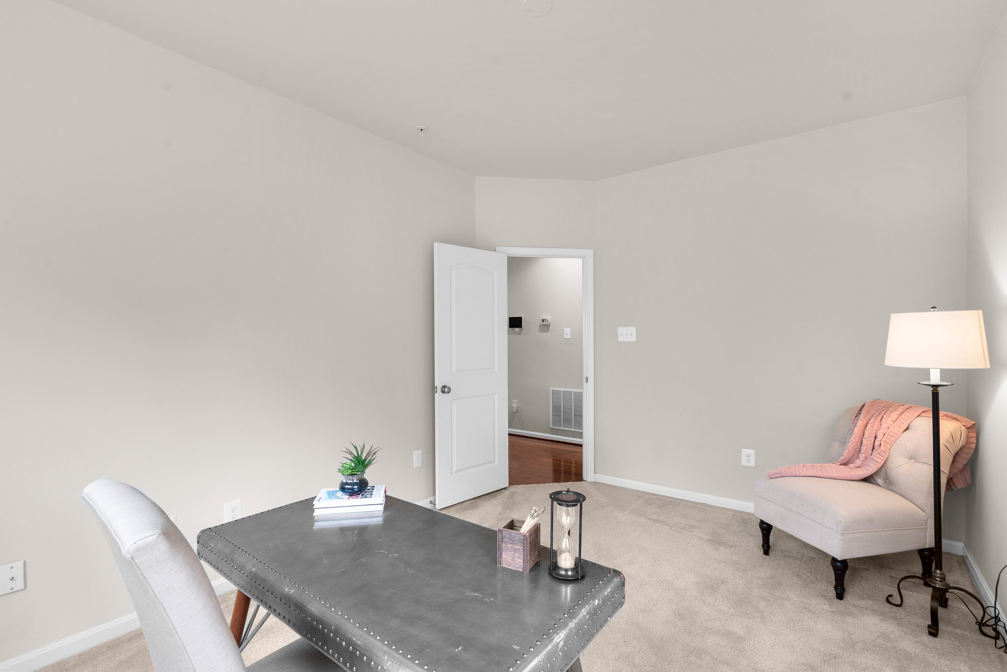 9429 Super St. 26.jpg