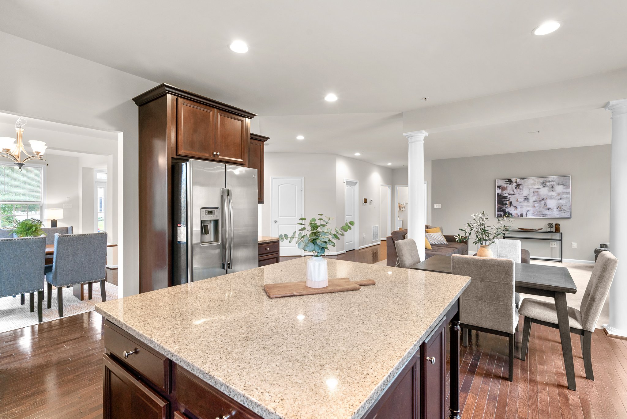 9429 Super St. 17.jpg