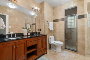  Photo 23
