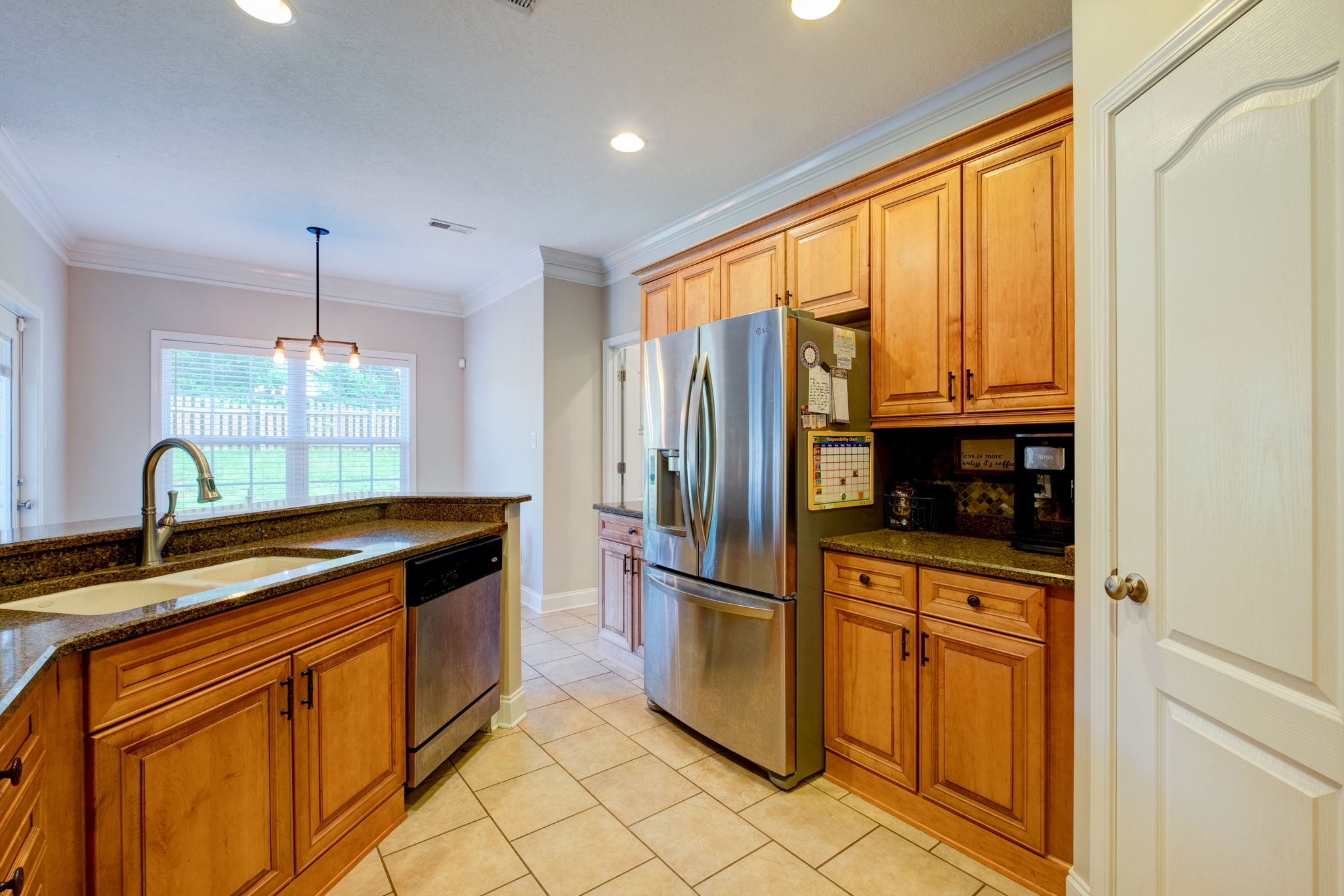  943 Annatole Ln, Knoxville, TN 37938, US Photo 32