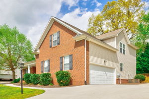  943 Annatole Ln, Knoxville, TN 37938, US Photo 8