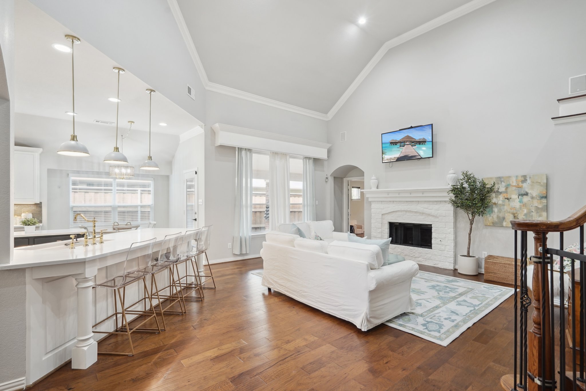 Briar Oaks Dr-004.jpg