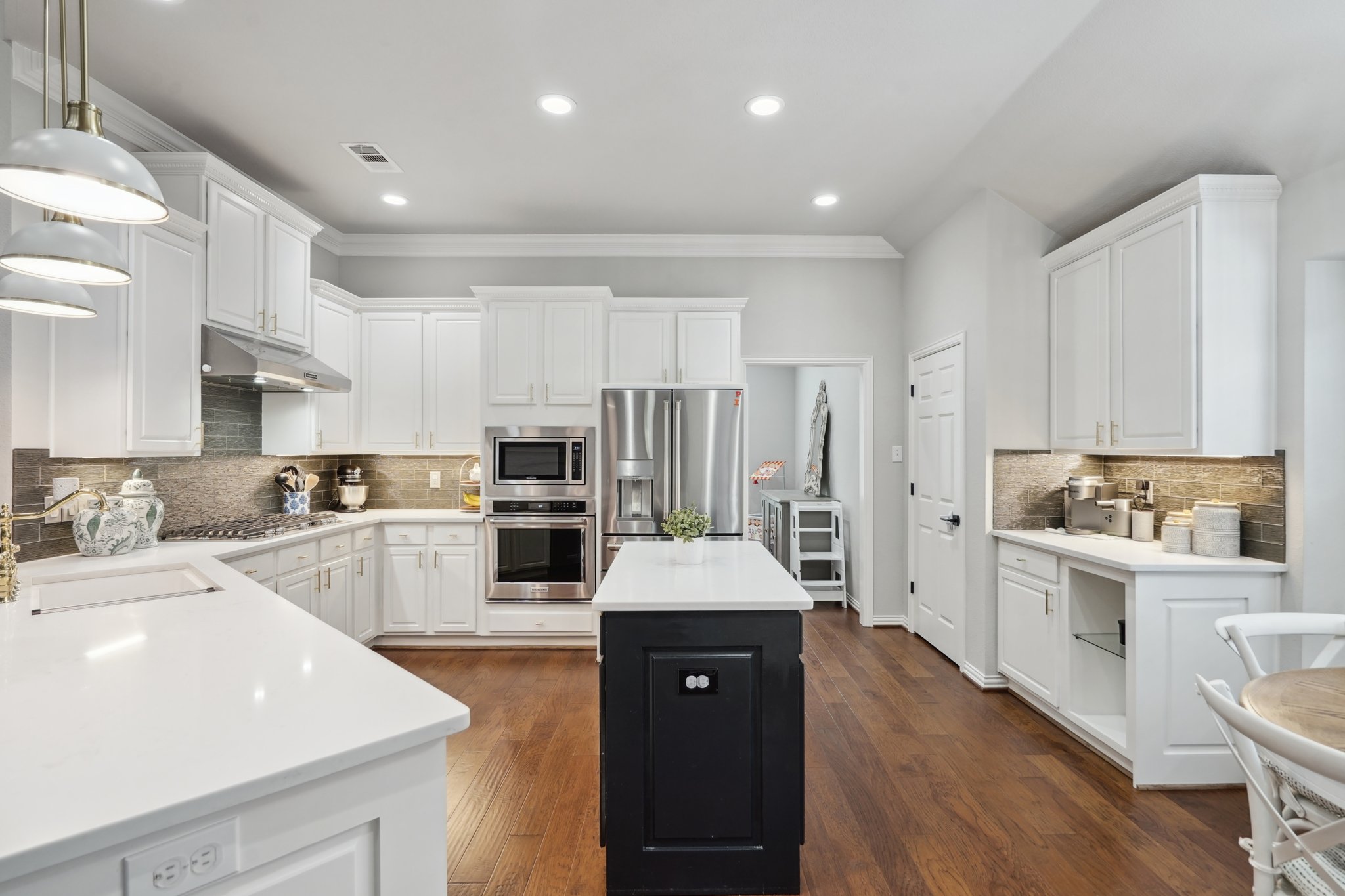 Briar Oaks Dr-013.jpg