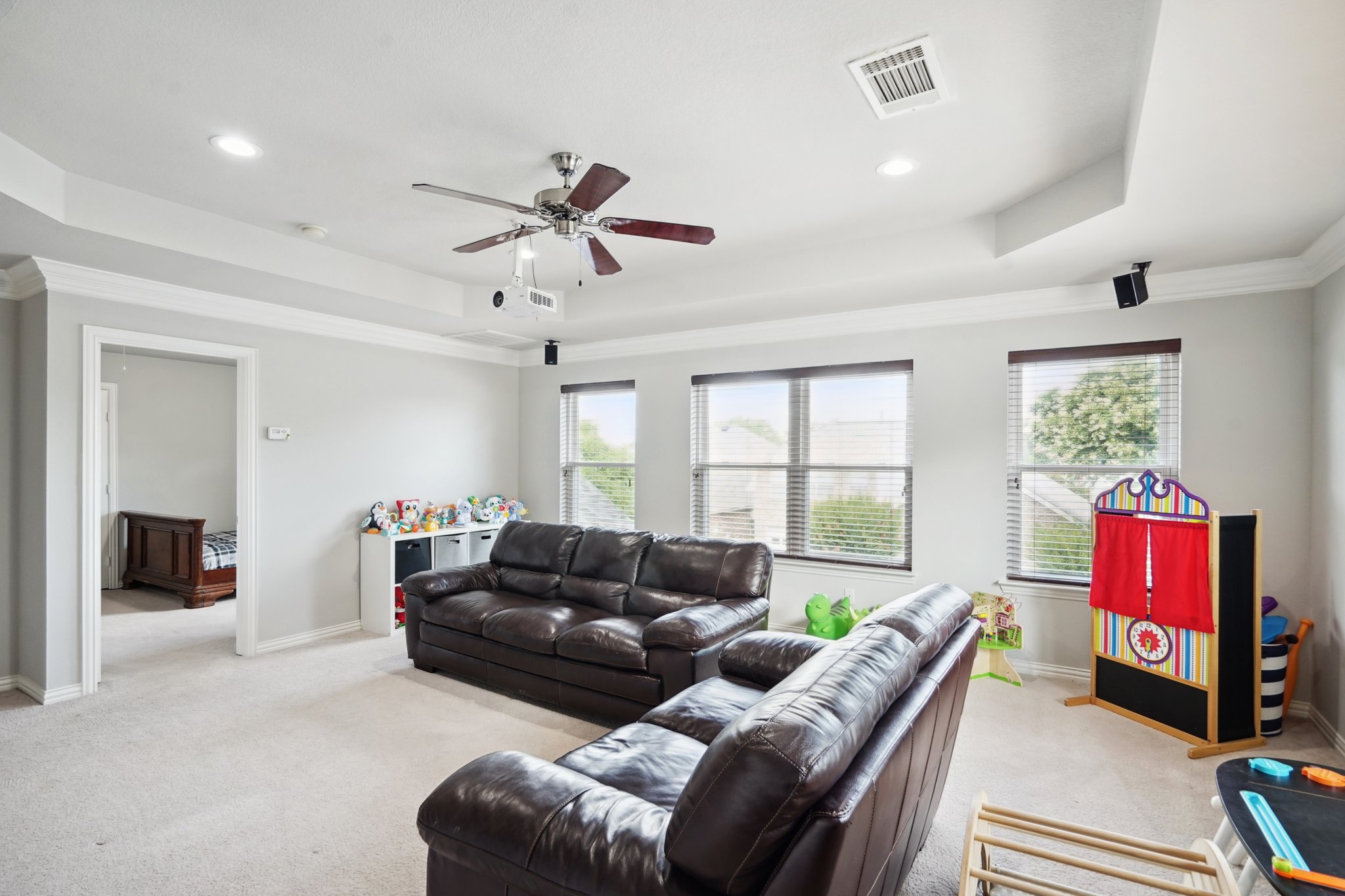 Briar Oaks Dr-043.jpg