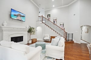 Briar Oaks Dr-005.jpg
