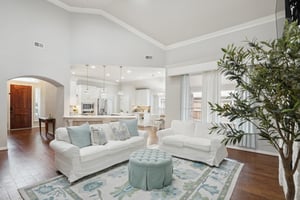 Briar Oaks Dr-008.jpg