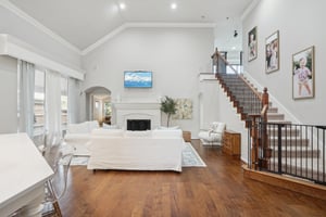 Briar Oaks Dr-009.jpg