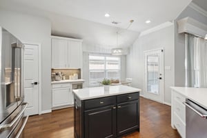 Briar Oaks Dr-018.jpg