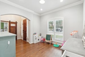 Briar Oaks Dr-022.jpg