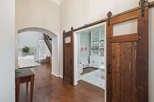 Briar Oaks Dr-023.jpg