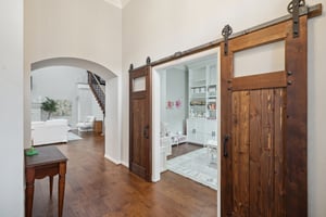 Briar Oaks Dr-024.jpg
