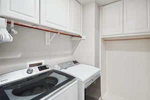 Briar Oaks Dr-025.jpg