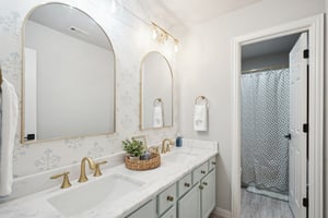 Briar Oaks Dr-032.jpg