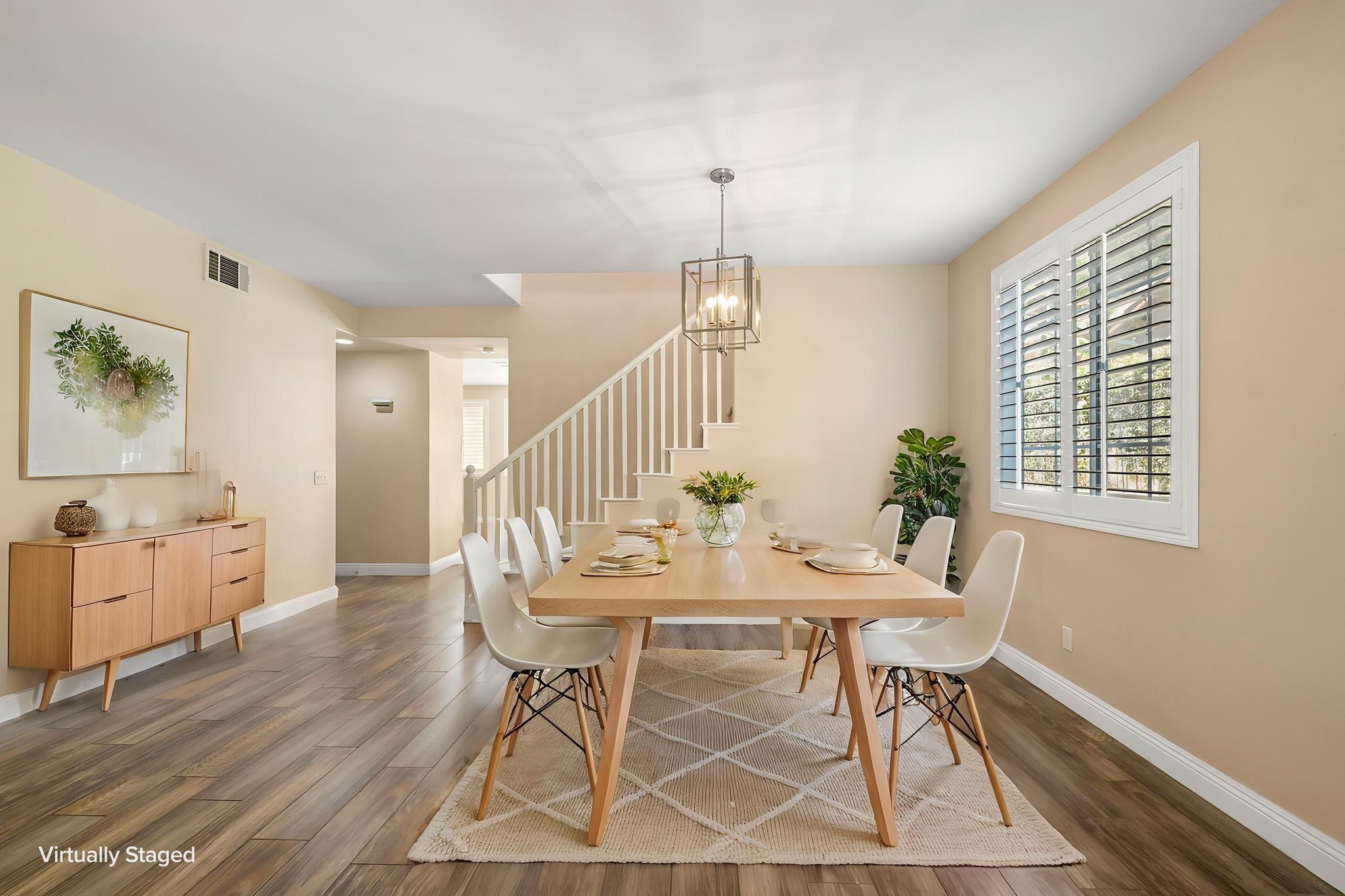 943 Manteca-9 virtually staged.jpeg
