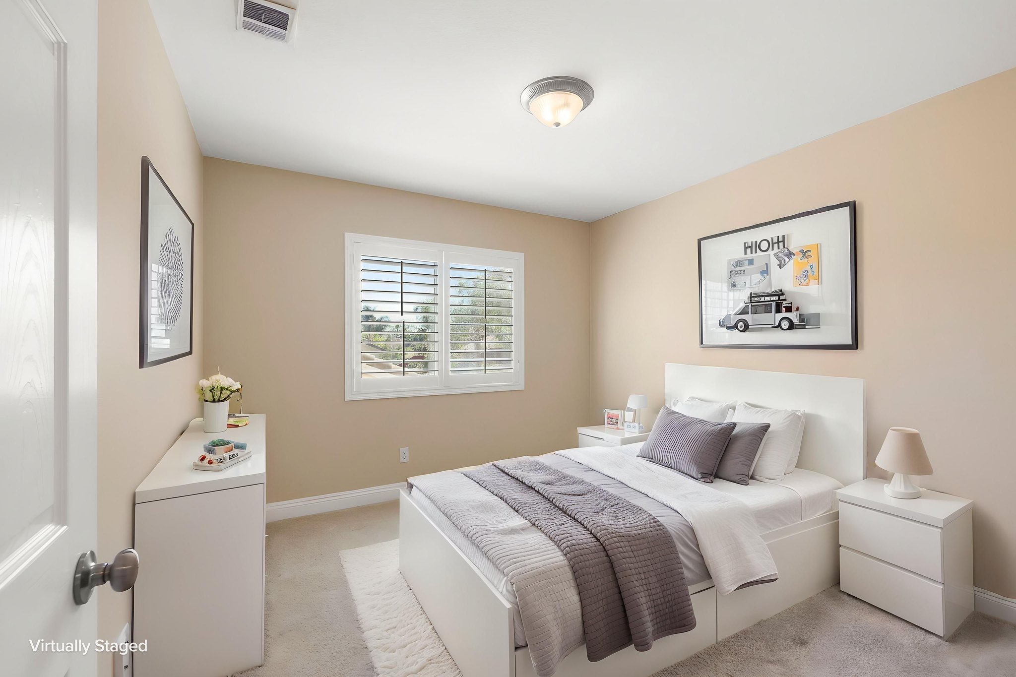 943 Manteca-56 virtually staged.jpeg