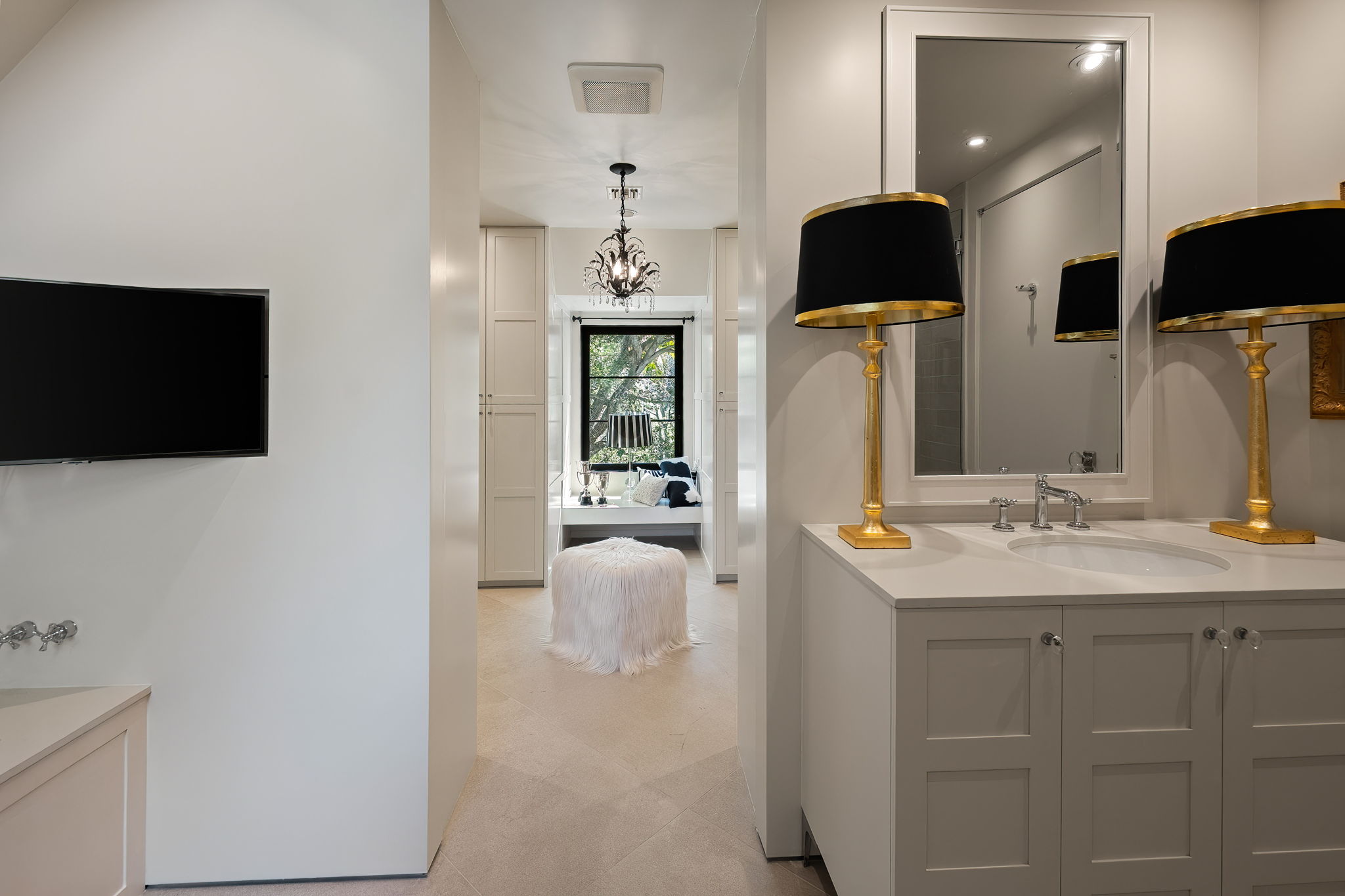 943 Moraga Drive-119