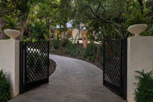 943 Moraga Drive-127