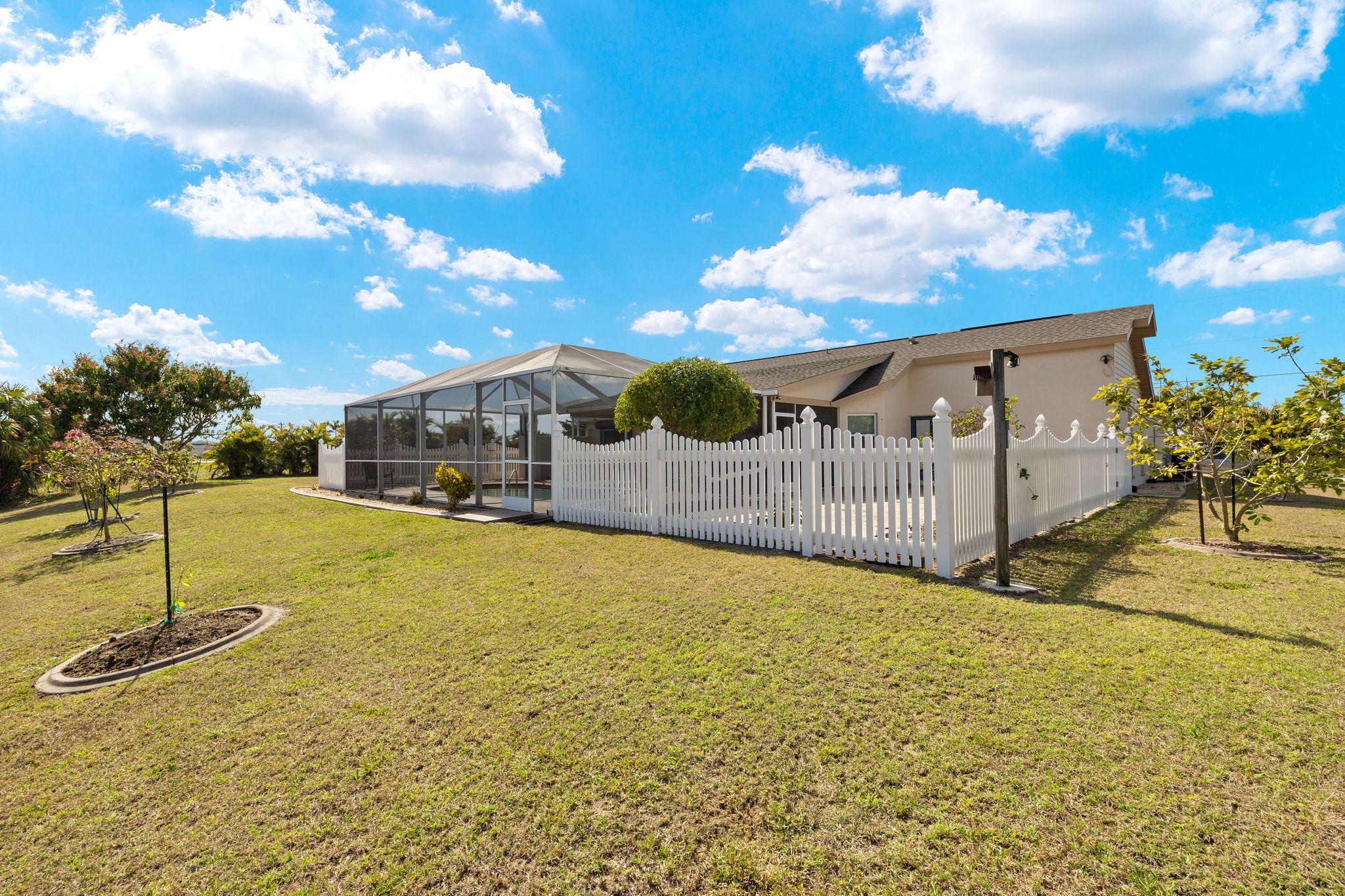 Rear Exterior 1 of 4