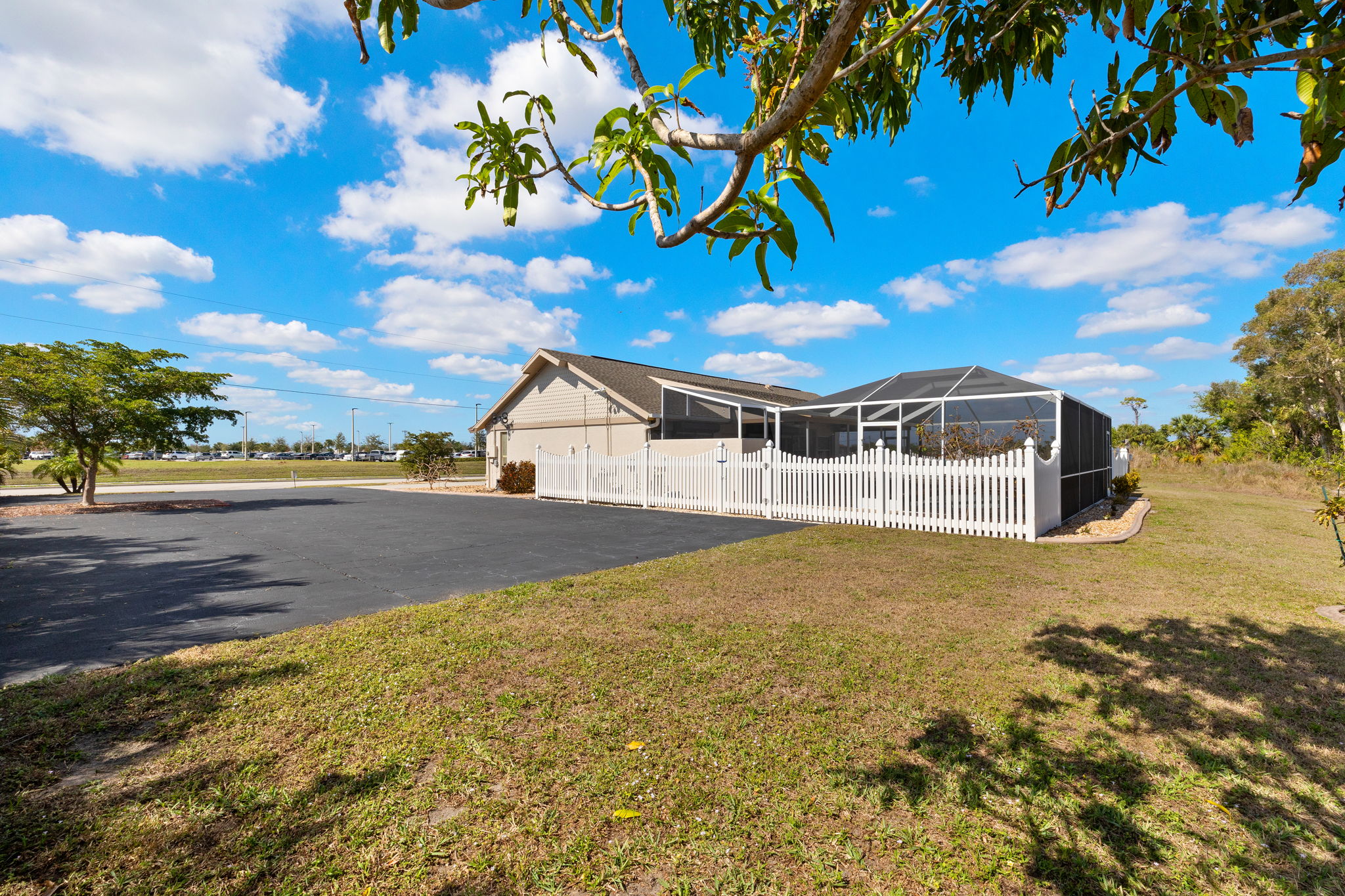 Rear Exterior 3 of 4