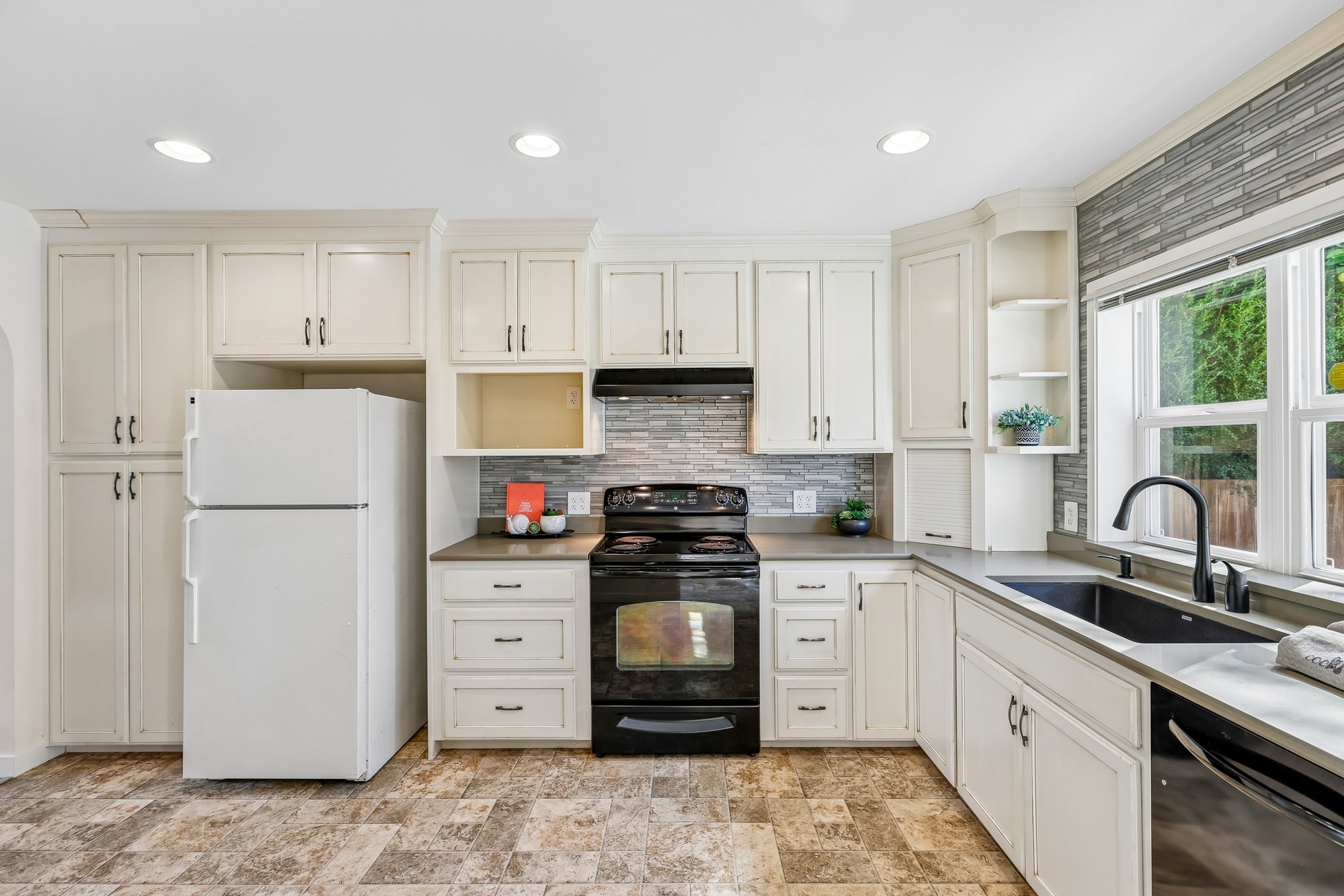 NW 97th St-S1009-011.jpg