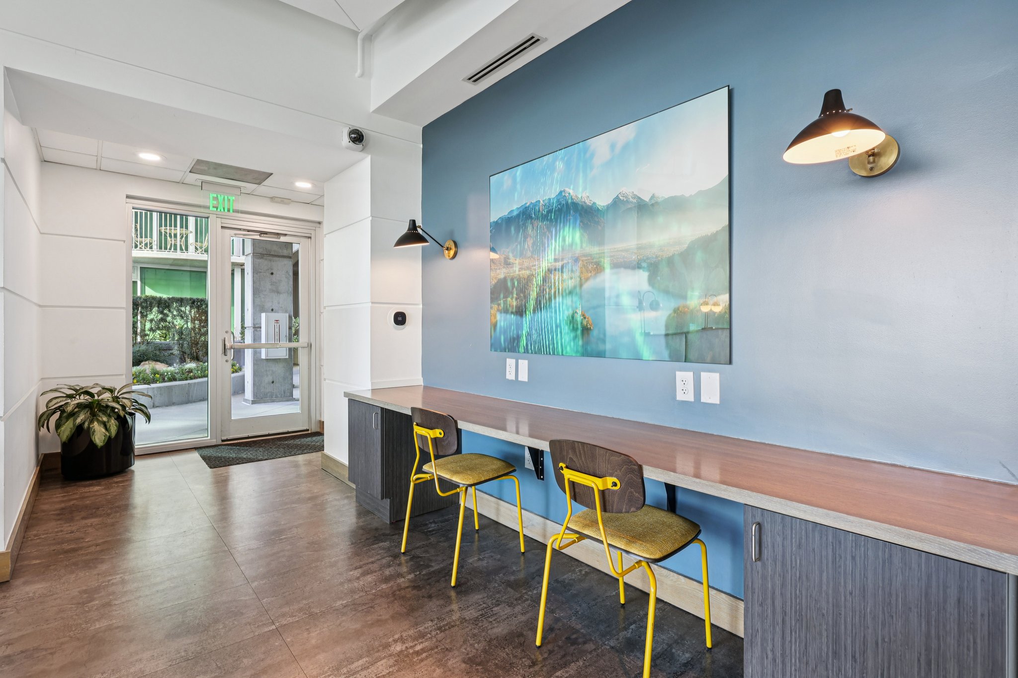 Peachtree St NE 705-2001-901.jpg