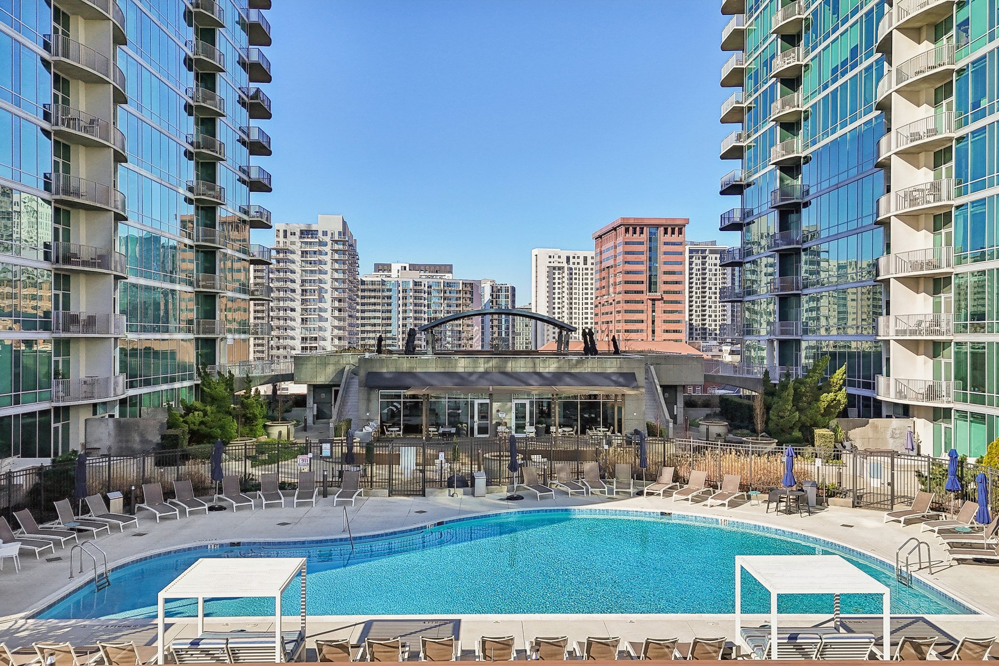 Peachtree St NE 705-2001-918.jpg