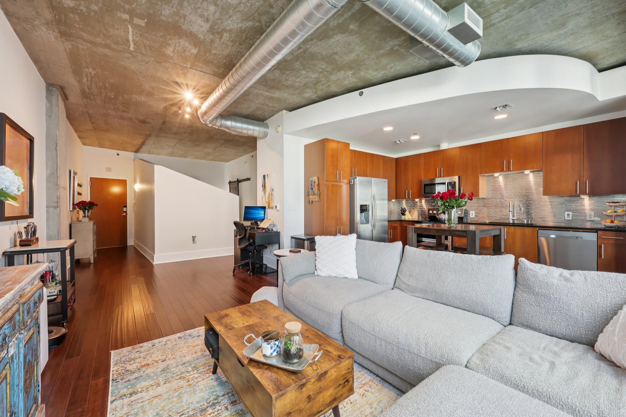 943 Peachtree St NE 705-S2001-008.jpg