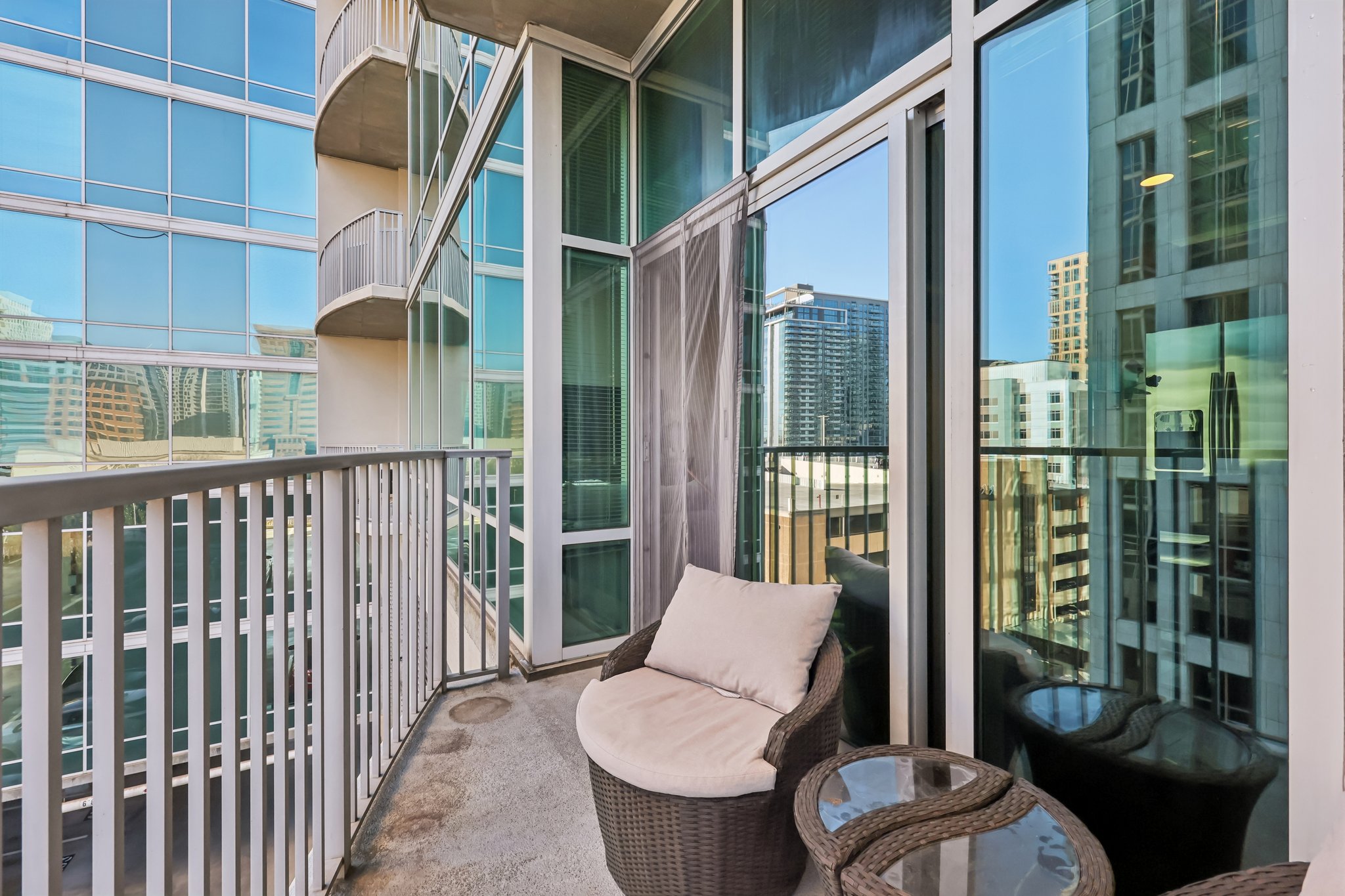 943 Peachtree St NE 705-S2001-017.jpg