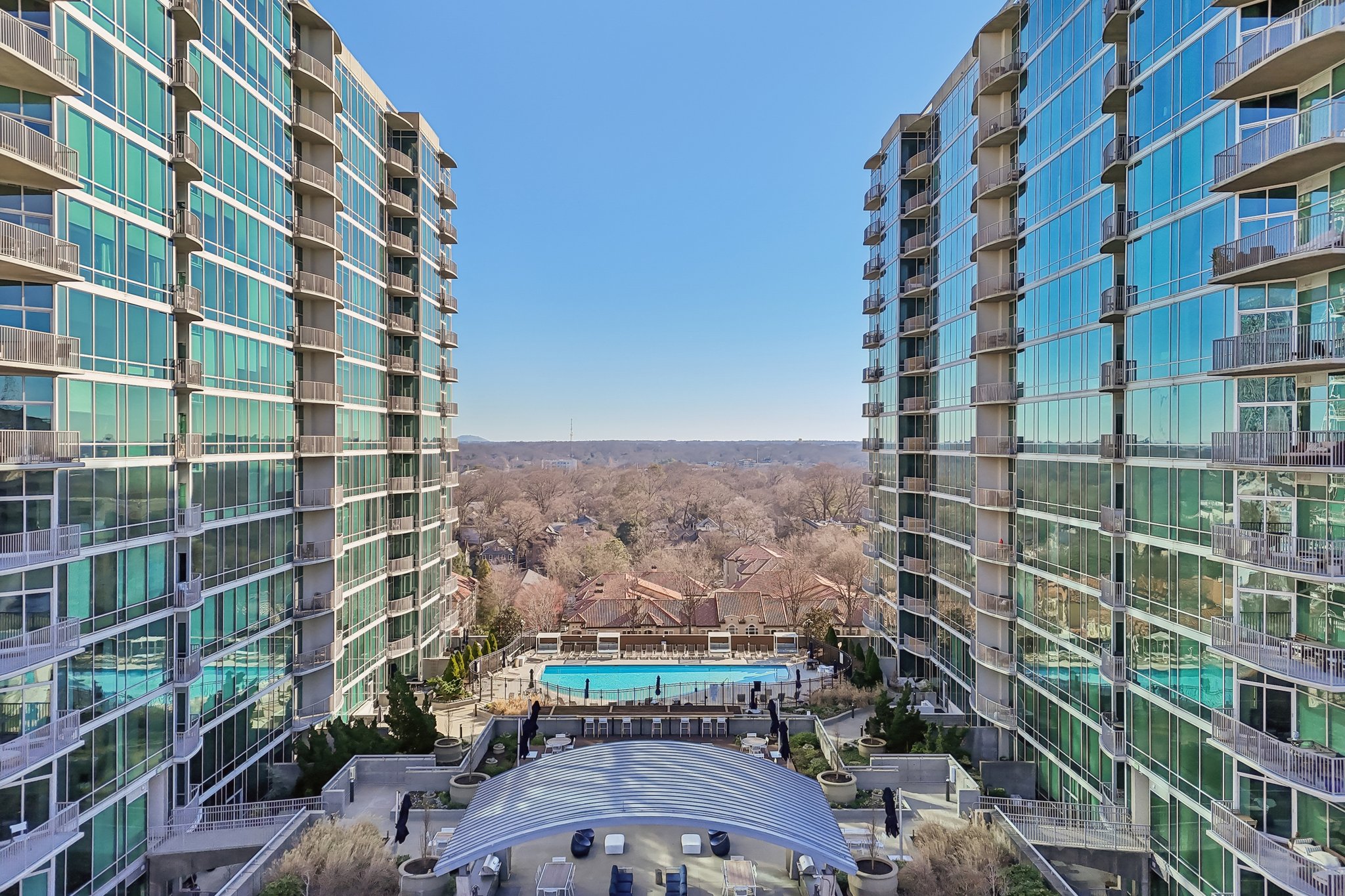 943 Peachtree St NE 705-S2001-020.jpg