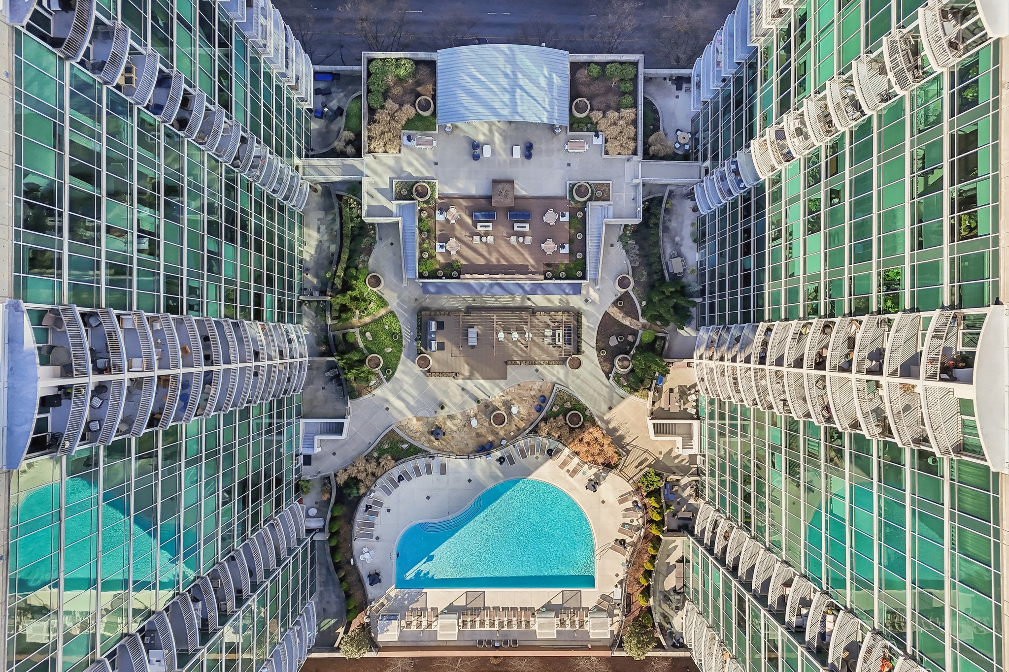 943 Peachtree St NE 705-S2001-024.jpg