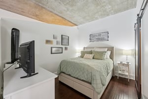 943 Peachtree St NE 705-S2001-012r.jpg