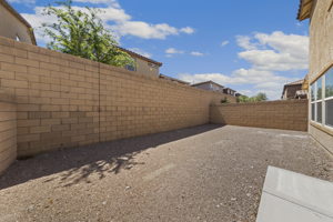 943 Spiracle Ave, Henderson, NV 89002, USA Photo 2