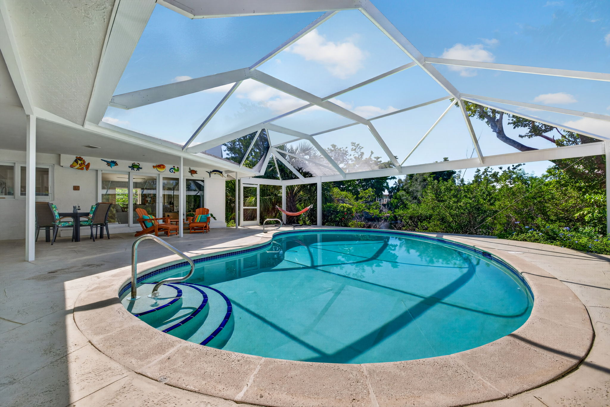 Pool 4 of 5