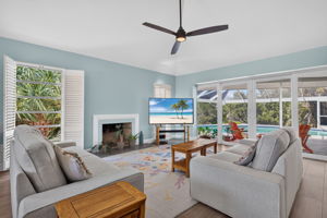 Family Room 1 of 3