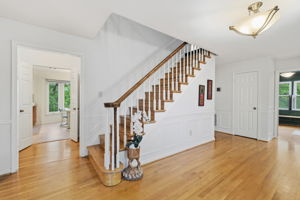 9437 Reach Rd, Potomac, MD 20854, USA Photo 5