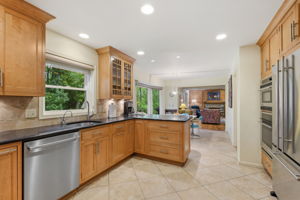 9437 Reach Rd, Potomac, MD 20854, USA Photo 8