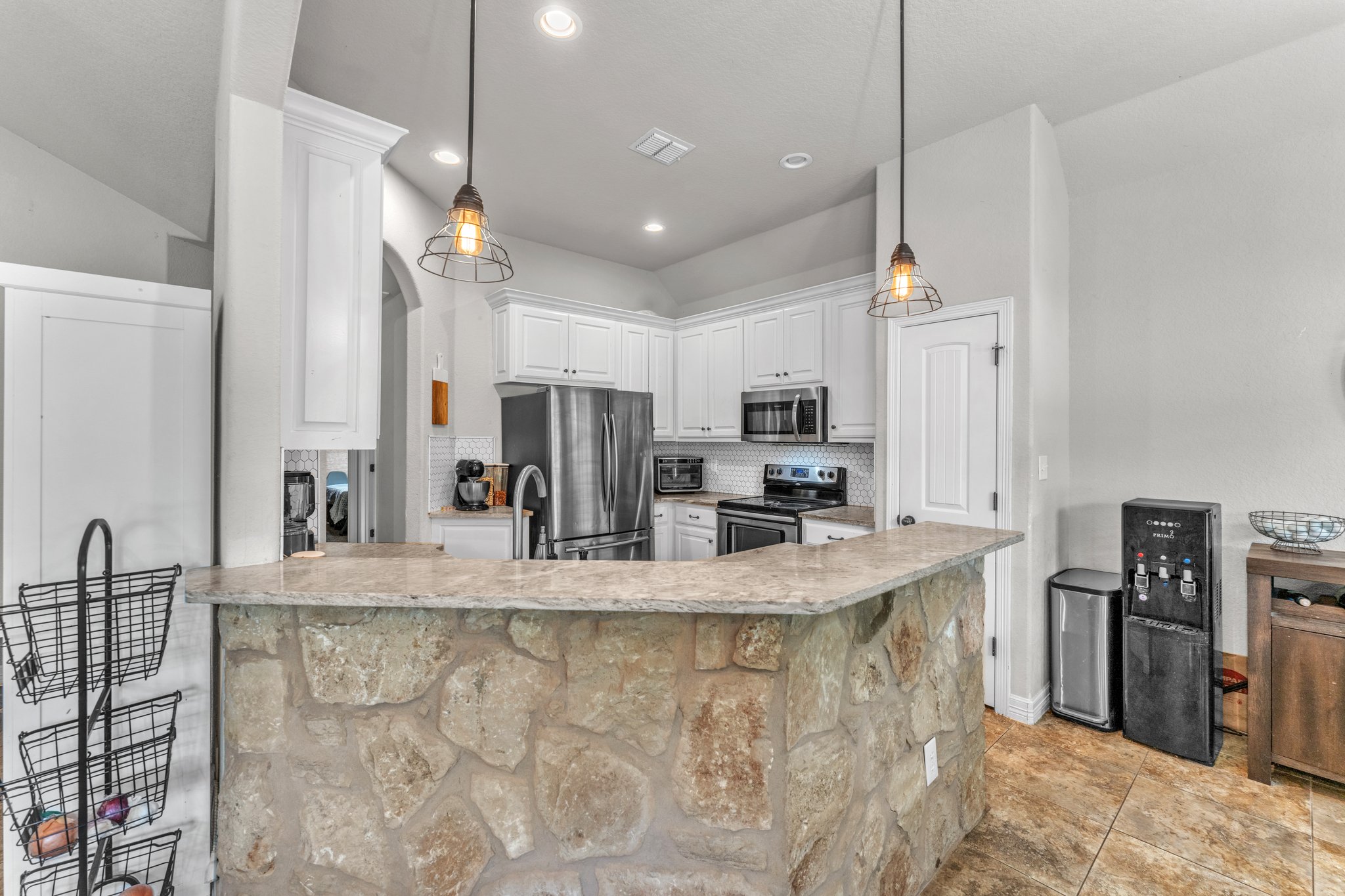 Kitchen/Breakfast Bar