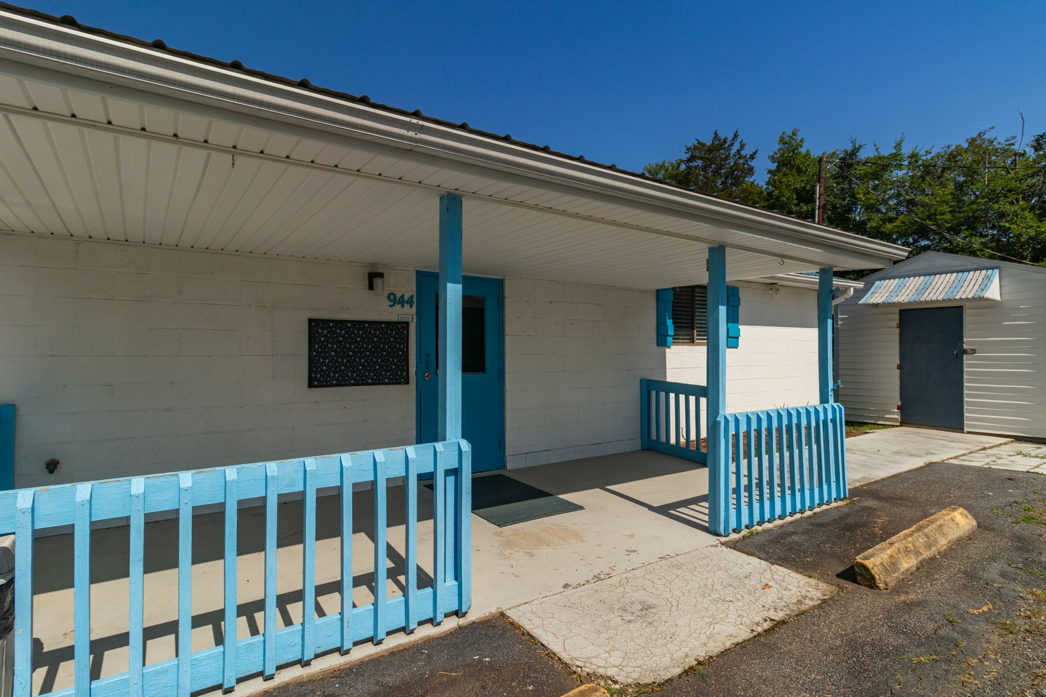 944 Fisher Ferry St-5