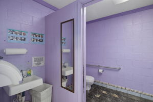 944 Fisher Ferry St-22