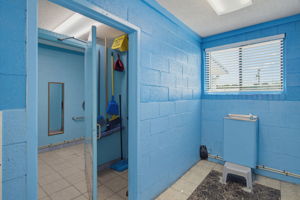 944 Fisher Ferry St-23