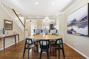 Currently set to dine for 6