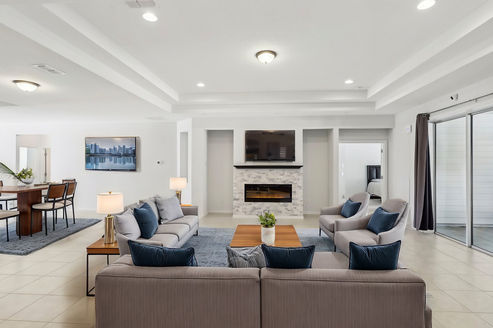 Laurel Valley Dr-011 virtually staged.jpg