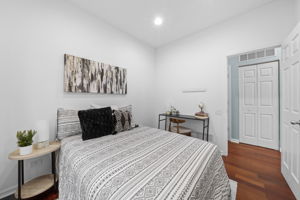  944 N Honore St 2, Chicago, IL 60622, US Photo 13