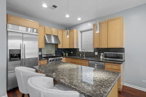  944 N Honore St 2, Chicago, IL 60622, US Photo 4