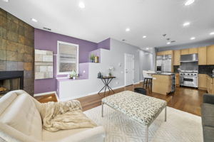  944 N Honore St 2, Chicago, IL 60622, US Photo 3