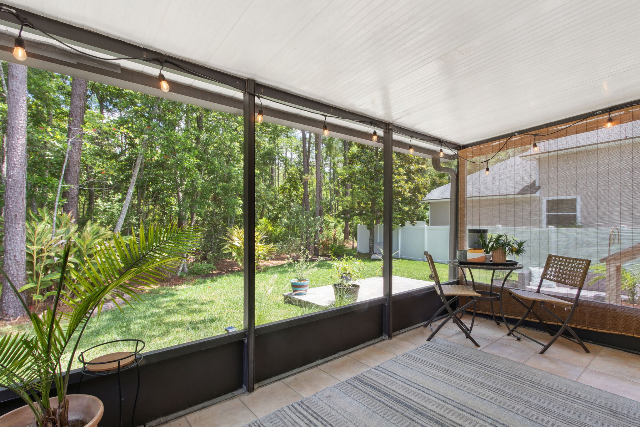 Screened-in Porch