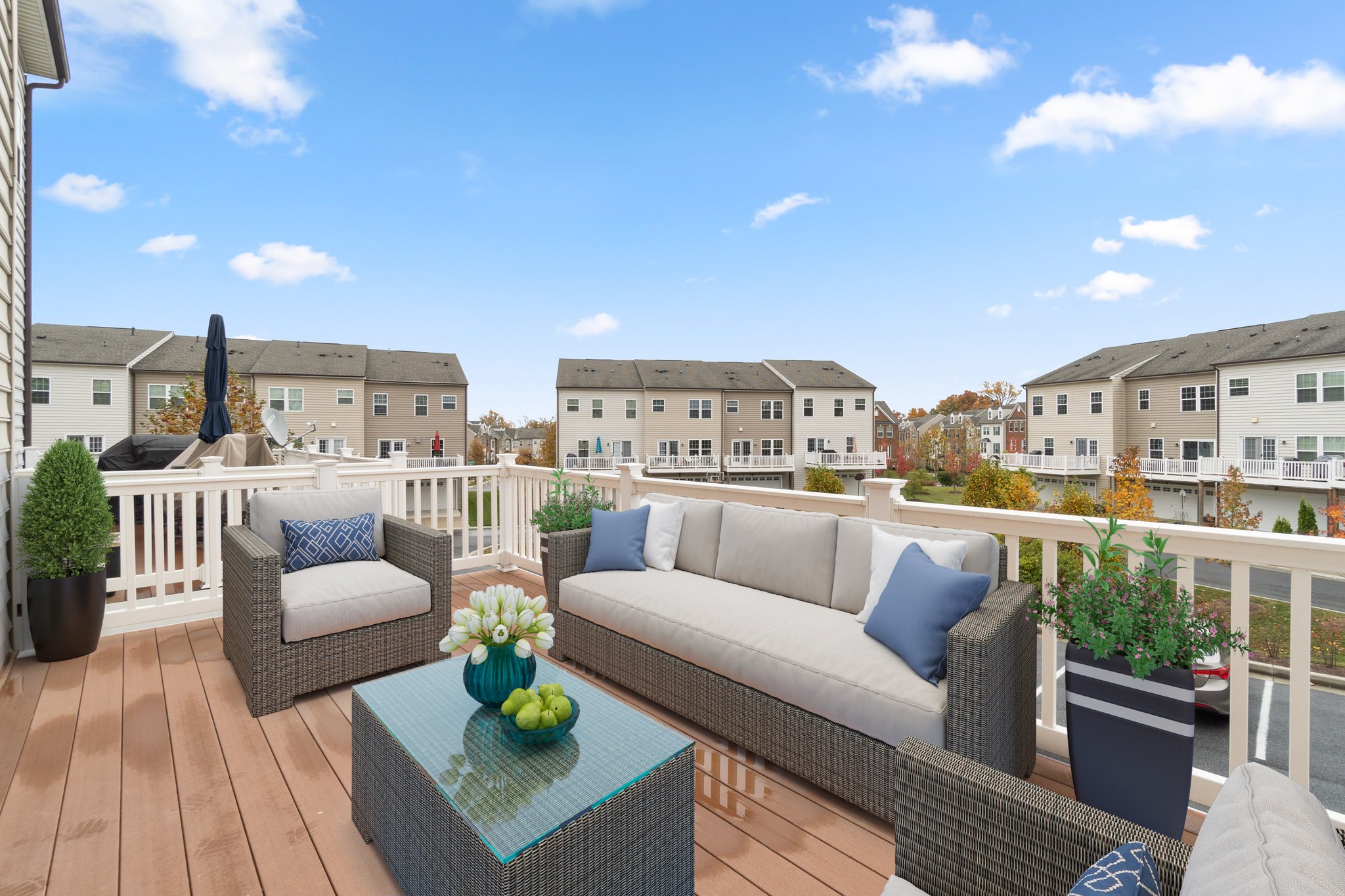 34 Balcony_final.jpg